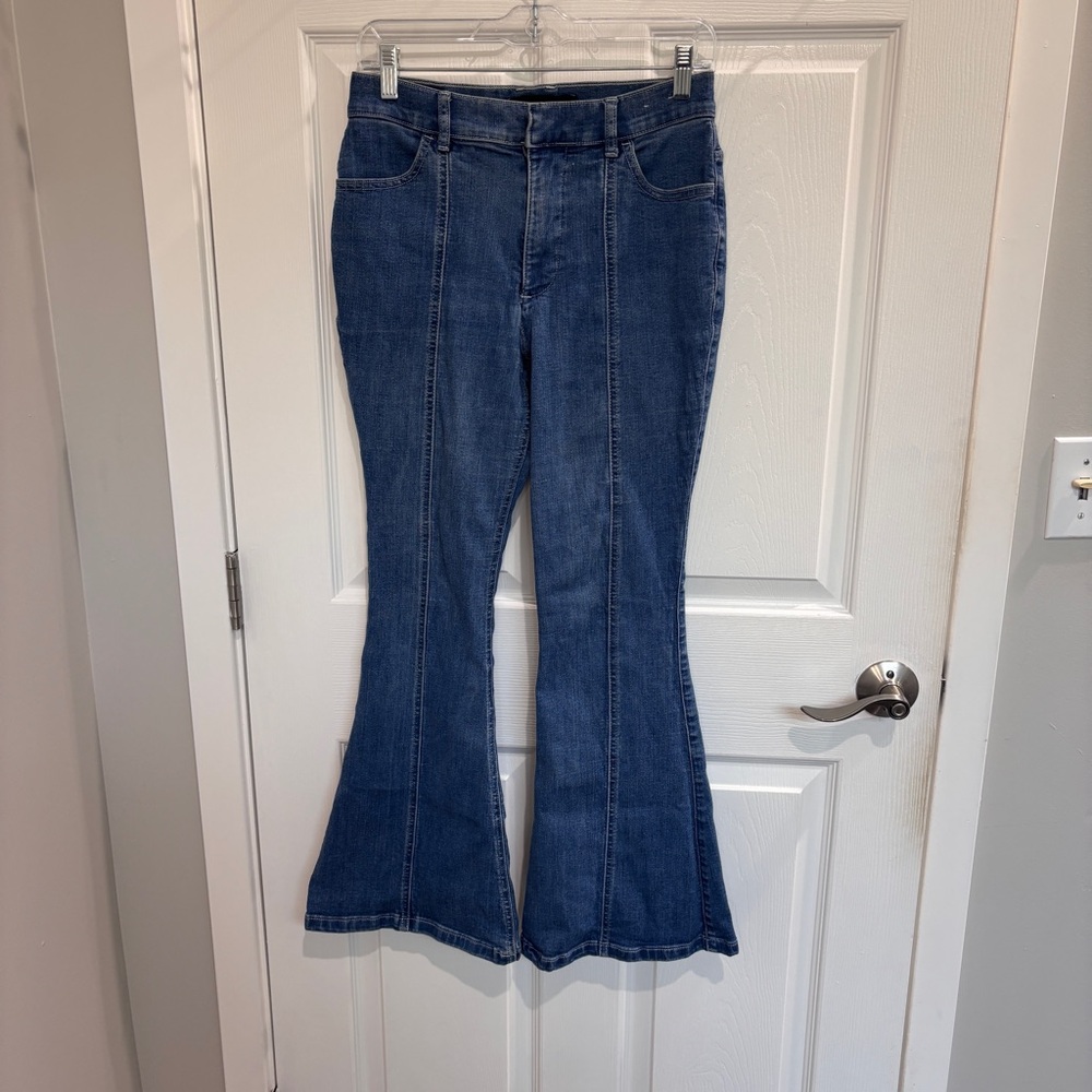 Express bell flare high rise jeans - Picture 3 of 8